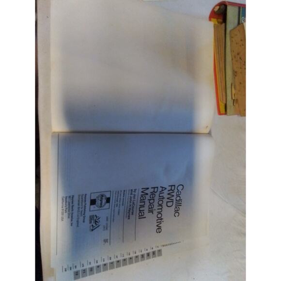 Cadillac Haynes‎ 1970-1990 Repair Manual Rear Wheel Drive, Mechanic Reference - Picture 2 of 4